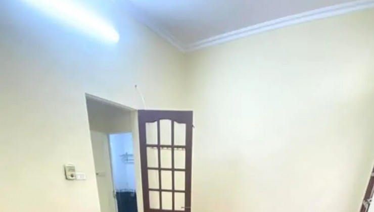 CHO THUÊ NHÀ TRONG NGÕ 170 TAM TRINH, 40M2, 3 TẦNG, 3 NGỦ, 3 WC, 8 TRIỆU - Ở GĐ, NHÓM